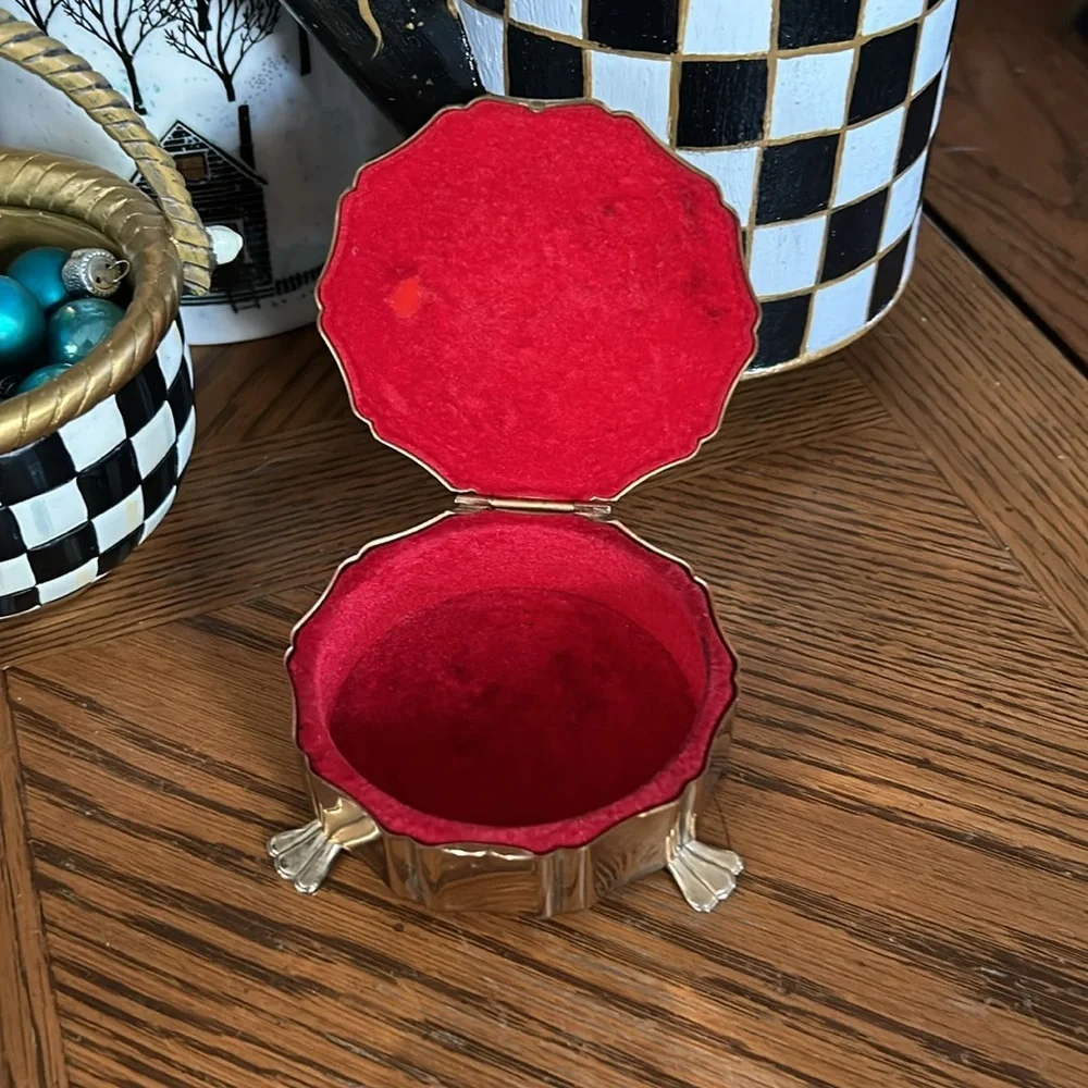 Stratton gorgeous collectible